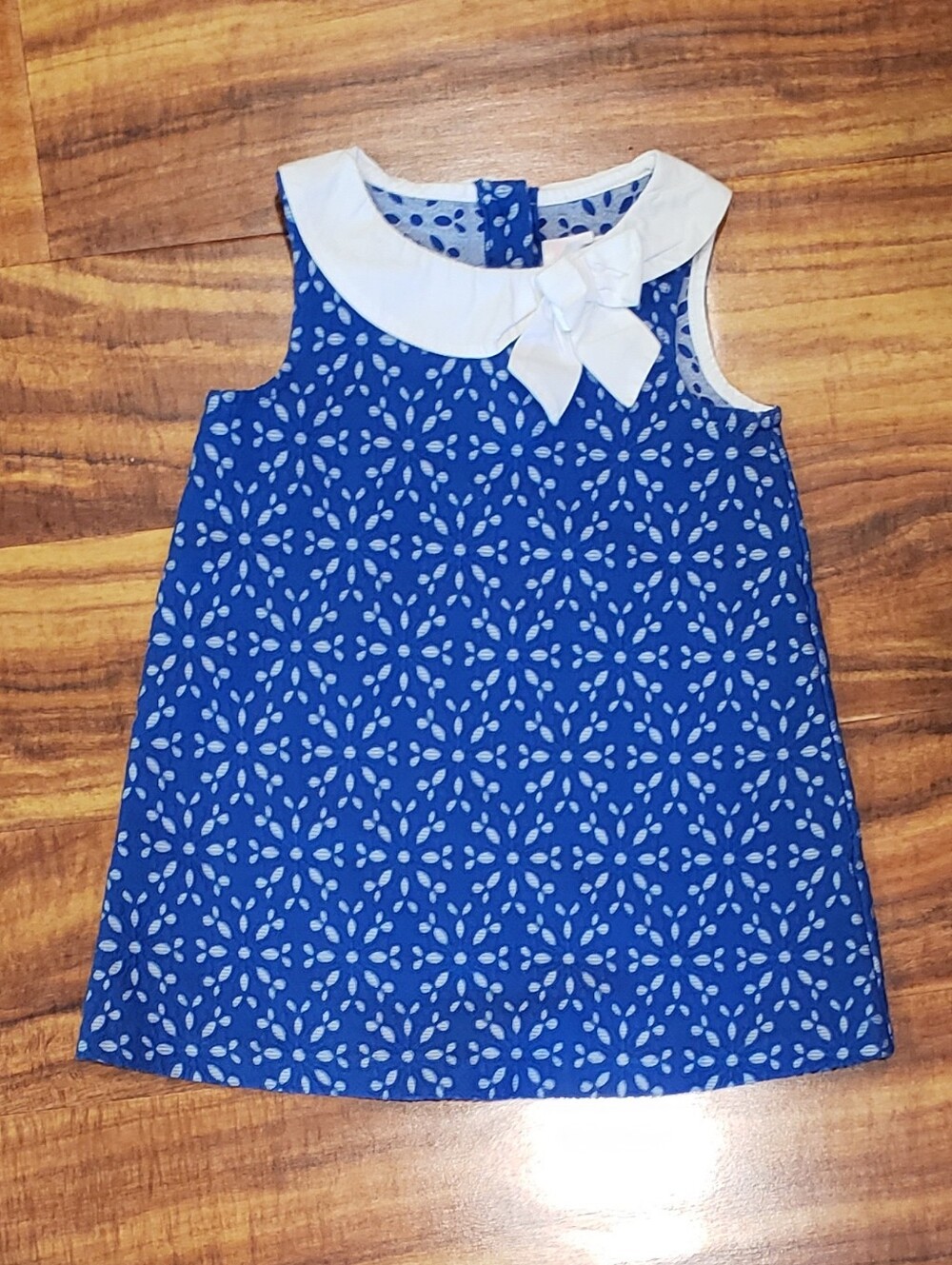 Janie and Jack EUC 18-24 months cobalt and ivory eyelet dress with bow accent